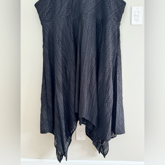 Torrid BLACK GEO LACE HANDKERCHIEF SKATER DRESS 6X - Picture 11 of 11